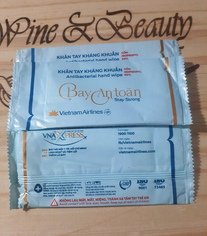 Khăn giấy kháng khuẩn Vietnam airlines